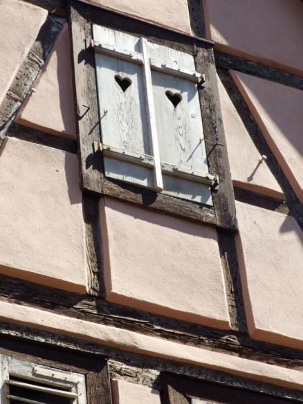 Shutters Typisches %4kK%1+RShGMq+cMvKvCnw_thumb_1e6c